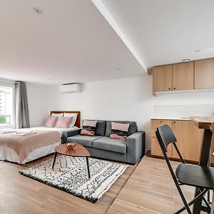Studio met een King Size Bed
